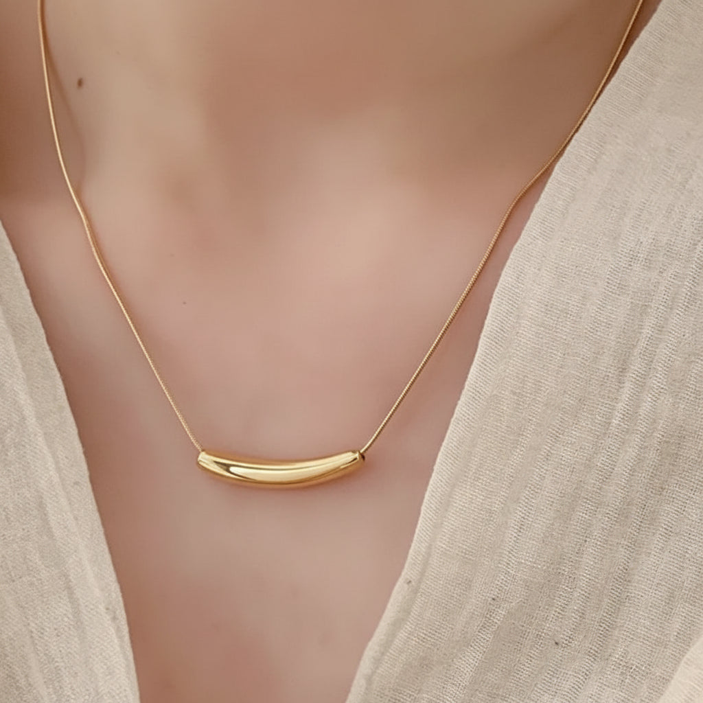 Gold-plated stainless steel pendant necklace 