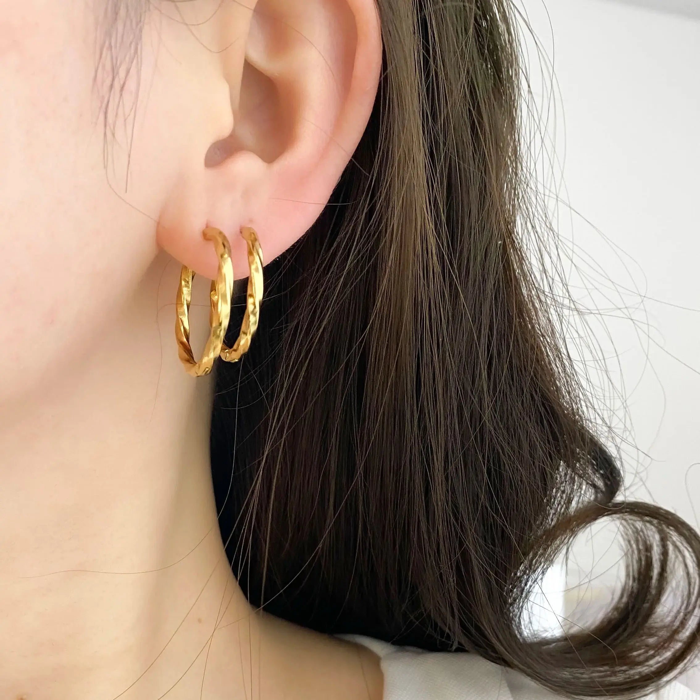 Gold-plated stainless steel hoop earrings