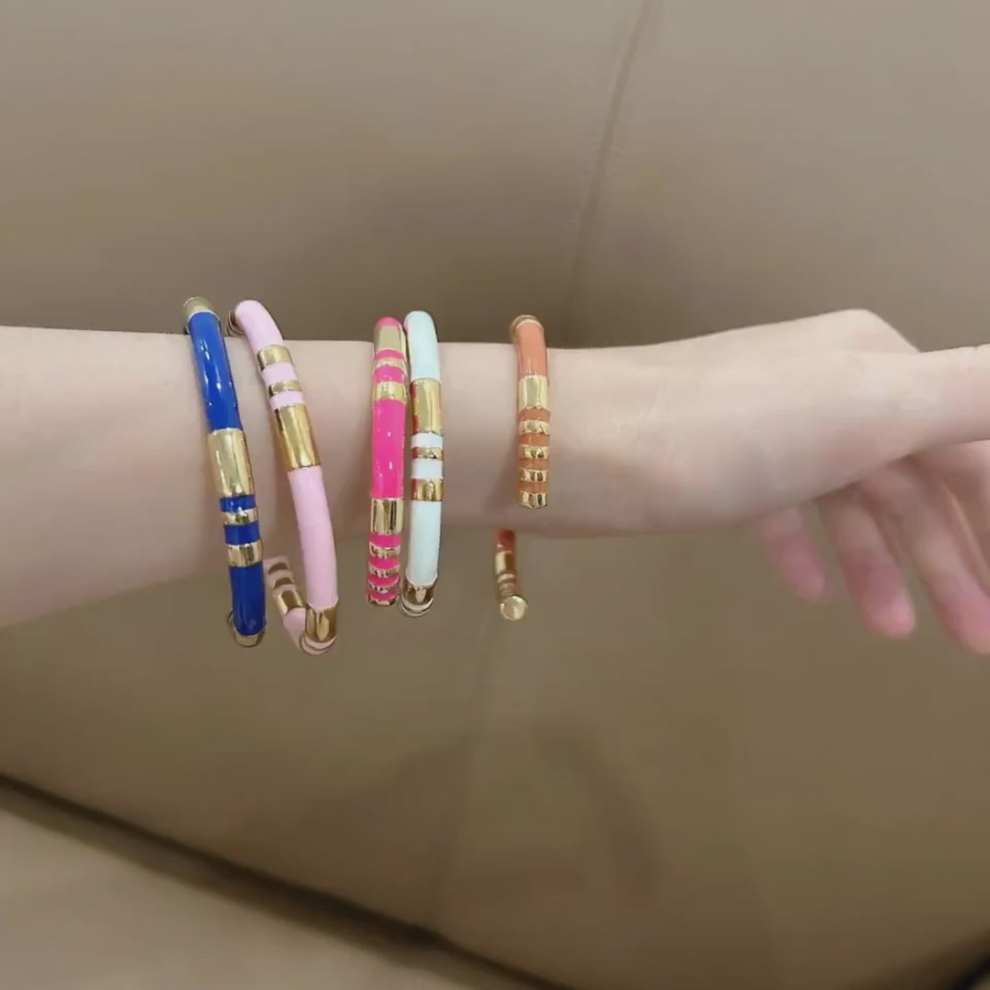 Stainless steel bracelet with colored segments
