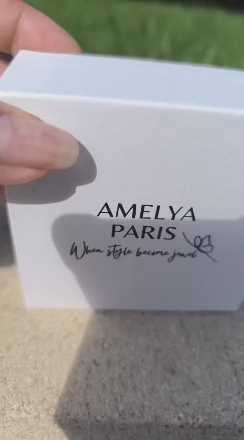 customer unboxing